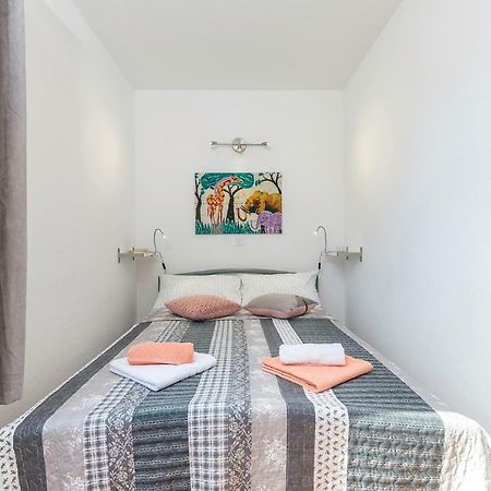 Apartment Sara Rovinj Extérieur photo